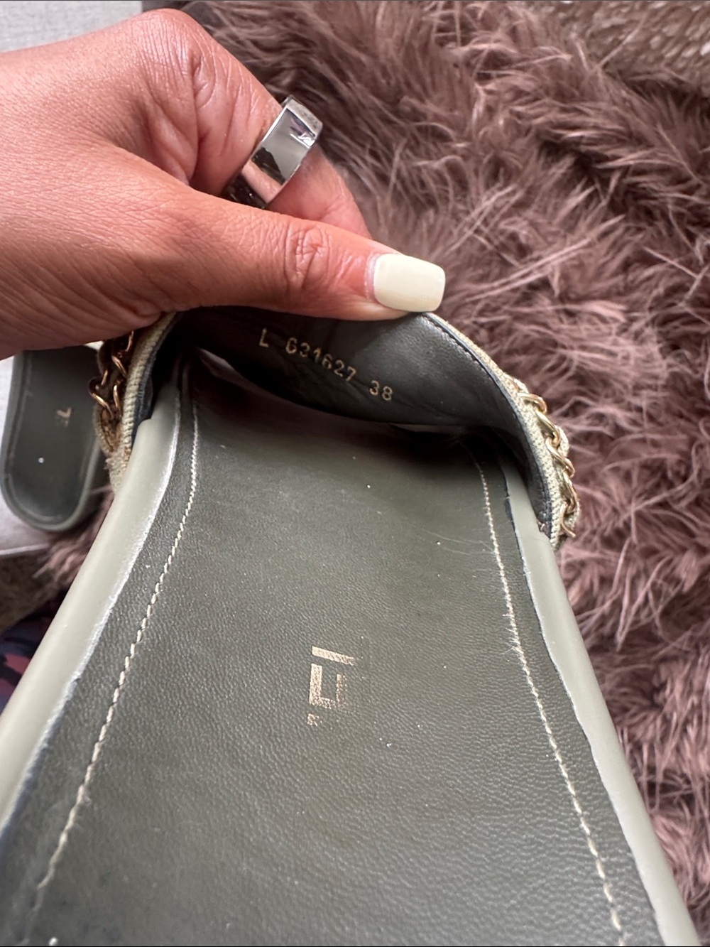 CHANEL Olive Green Slide Sandals with Gold Chain Detailing sz 38 - Picture 4 of 5